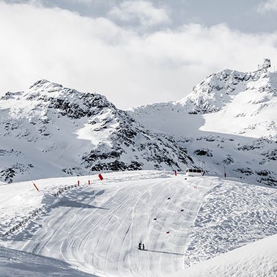 Savour the adrenaline rush as you speed down the slopes at La Clusaz