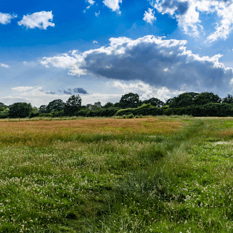 Explore the Kent Countryside from your scenic location in Ashford