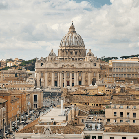 Discover the historic Vatican City – just a fifteen-minute walk away