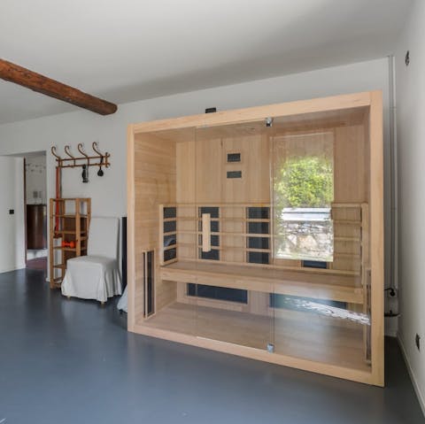 Start your day with a wellness session in the gym and sauna