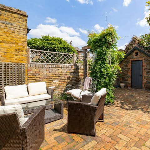 Wind down with evening drinks in the garden