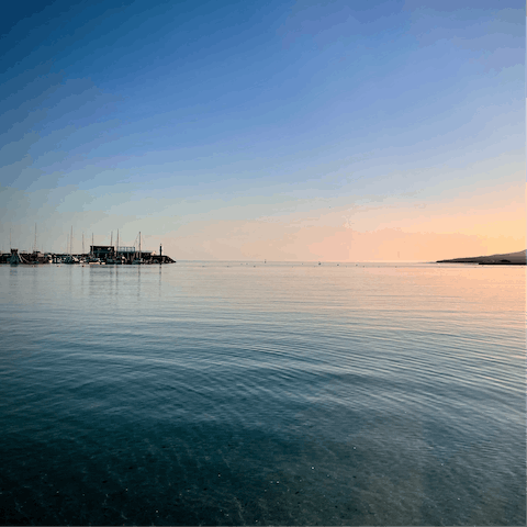 Drive just ten minutes to the white sand beaches and popular restaurants of Caleta de Fuste