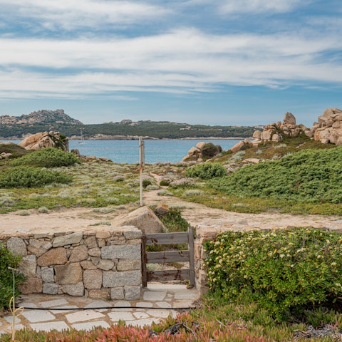 Enjoy direct access to Santa Reparata beach