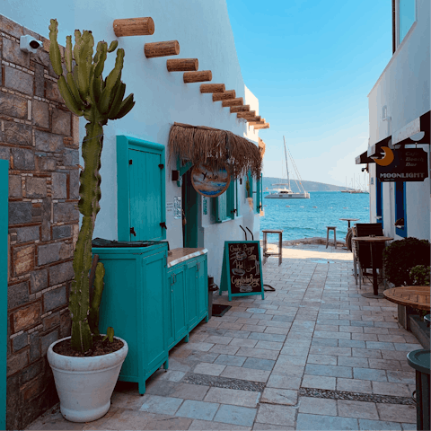 Go for a scenic stroll through the streets of Bodrum