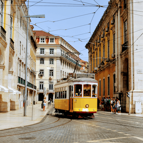 Explore cultural Arroios, home to the Avenida Almirante Reis