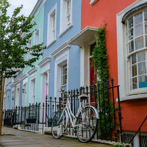 Enjoy a refreshing cycle ride or walk into Notting Hill