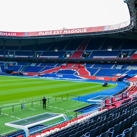 Walk fifteen minutes north to Parc des Princes, home of Paris Saint Germain