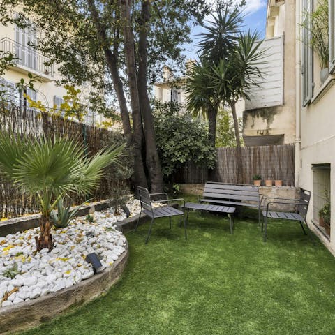 Enjoy a glass of Champagne in the garden
