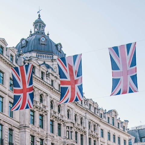 Immerse yourself in the vibrant buzz of central London