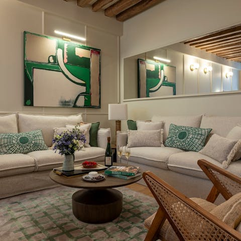 Relax with evening drinks in the living room