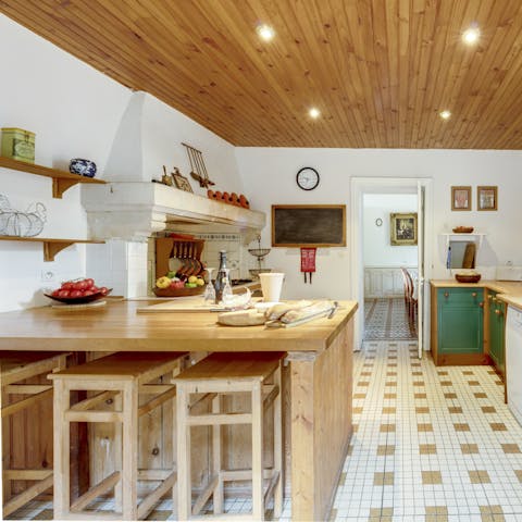 Drink your morning coffee at the breakfast bar