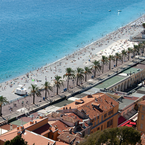 Stay just off the palm-lined Promenade des Anglais
