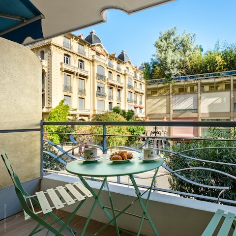 Look forward to coffee and cocktails on the balcony