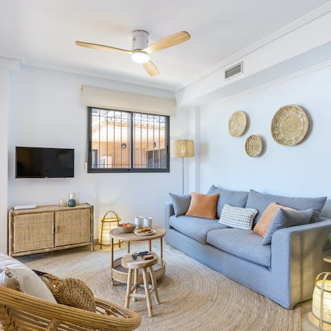 Relax on your sumptuous sofa after a day of exploring Jávea