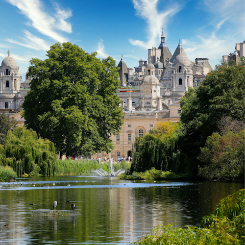 Take a stroll around nearby Hyde Park