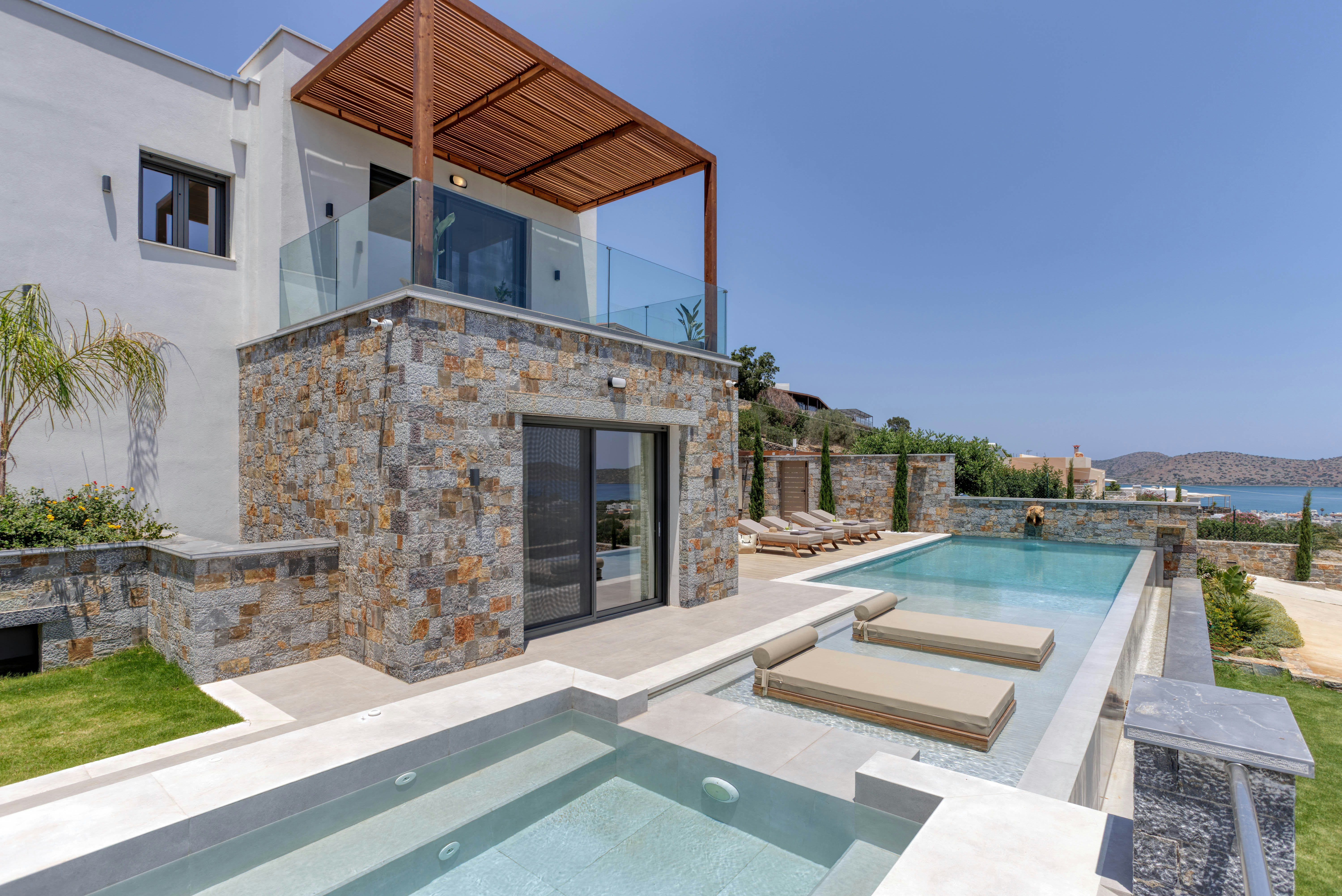 Cretan Canvas