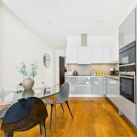 Cook in the contemporary kitchen or dine out in a Camden Town pub