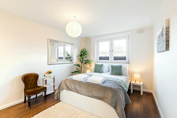 Bedroom photo