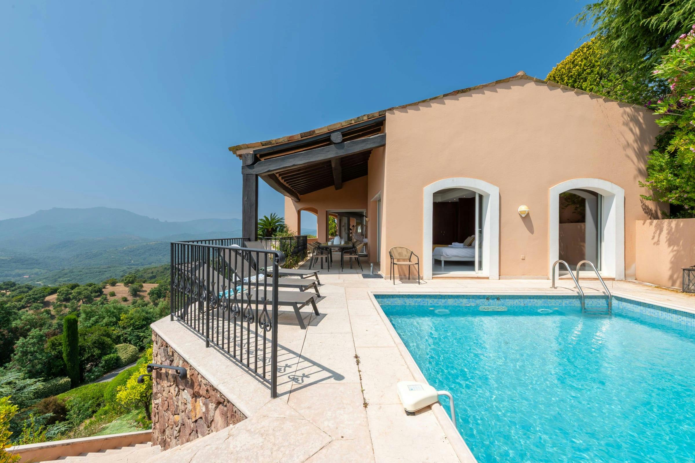 Côte d'Azur Retreat