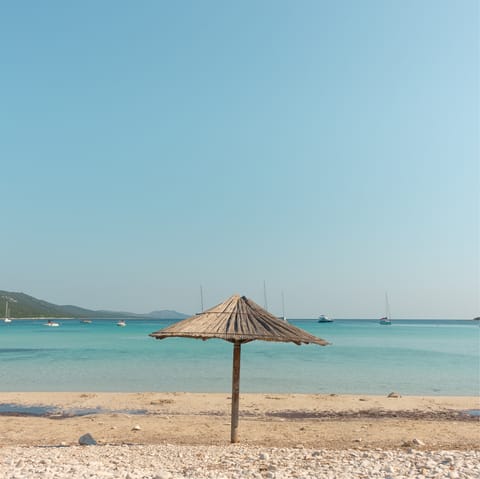 Drive just twenty minutes to the nearest beach to paddle in the shallows