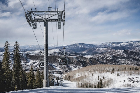 Discover the endless skiing and hiking opportunities in Snowmass Village