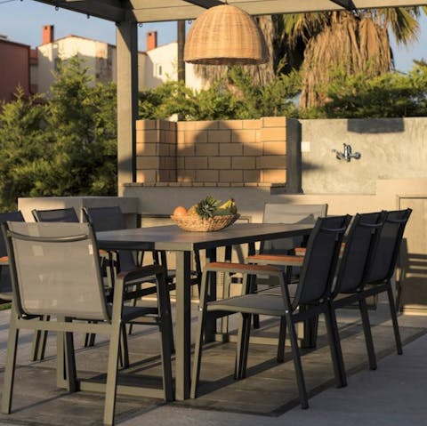 Gather outside and enjoy a spot of al fresco dining Greek style with all your favourite dishes