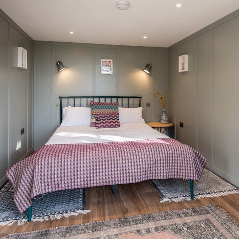 Drift off to sleep with just the sound of hooting owls as your backdrop