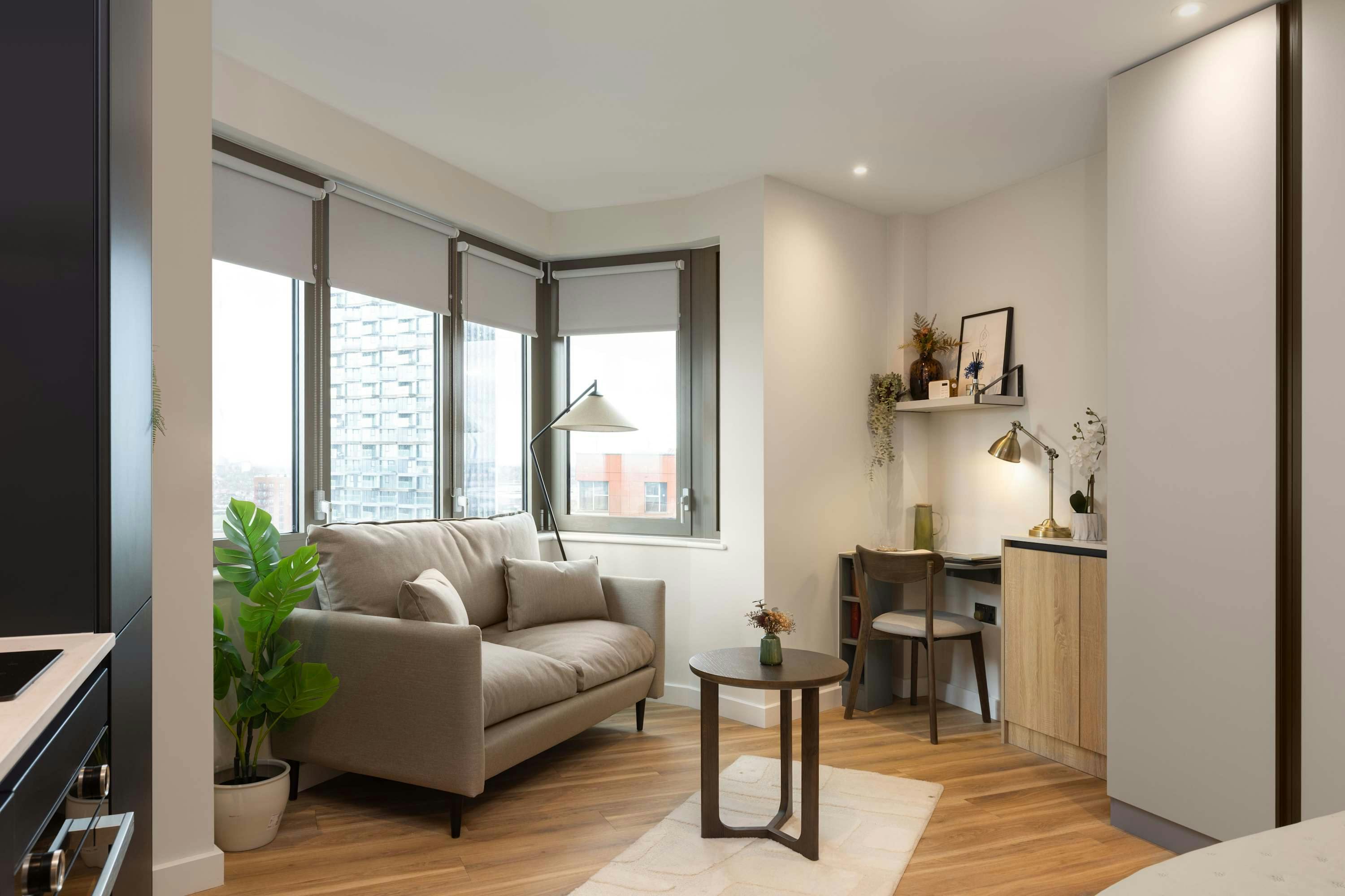 Silent Embrace Studio