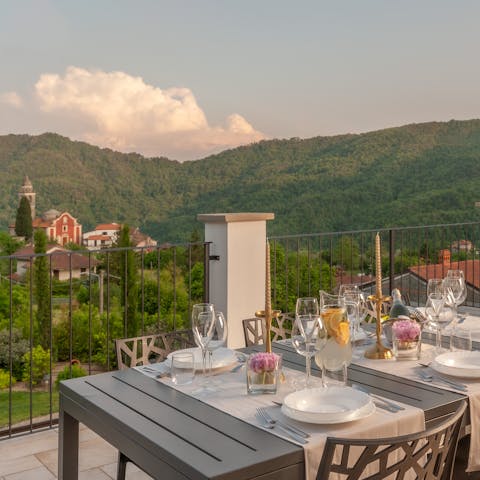 Hire a chef and enjoy authentic Tuscan cuisine in picturesque surroundings