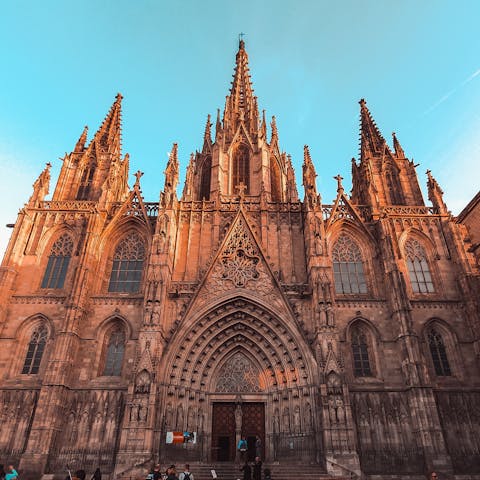 Take a short stroll to Barcelona's Gothic Quarter for an evening drink