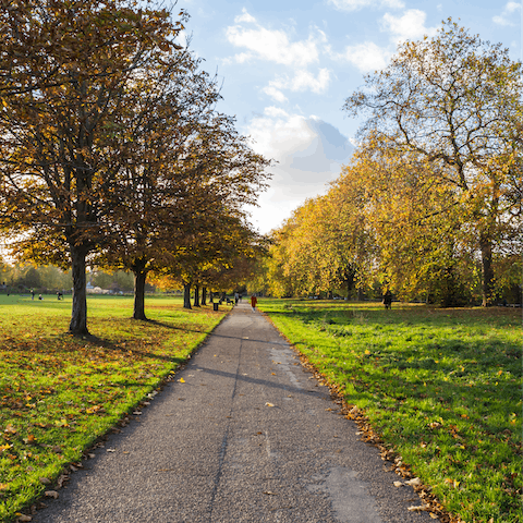 Start mornings off with a stroll through Hyde Park, a fifteen-minute walk from your door