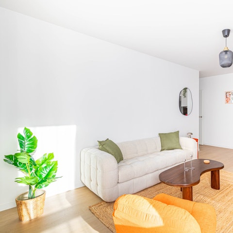 Relax in the light-filled living space