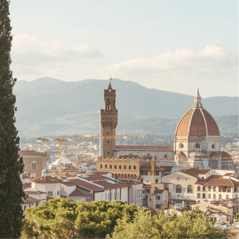 Experience the atmospheric beauty of Florence from the historic city centre