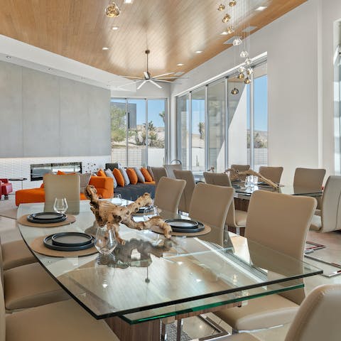 Organise delicious feasts with your loved ones in the stylish dining area