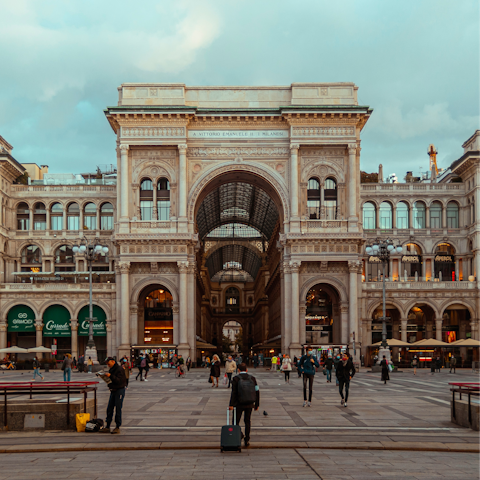 Reach the stunning Galleria Vittorio Emanuele II in thirty five minutes on foot.