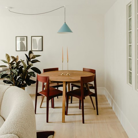 Gather around the table for beautiful dinners and heartwarming moments
