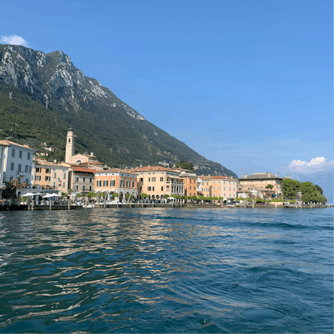Discover the lake town of Toscolano Maderno, a ten-minute drive away