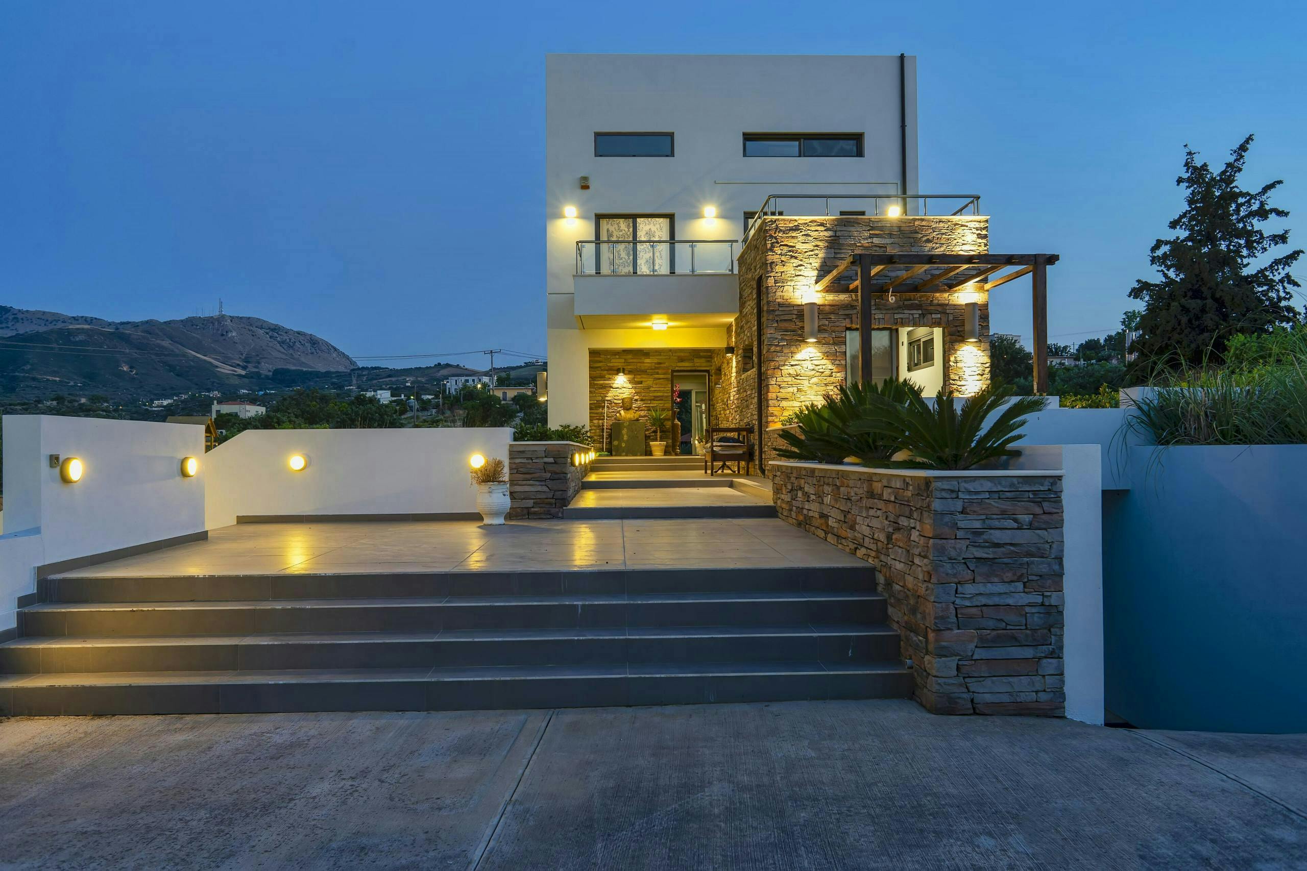 Where the Summer Wine Reigns