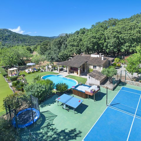 Dip in the pool, soak in the Jacuzzi, play a spot of tennis, get set for ping pong, or bounce on the trampoline (if that's your thing) – it's all here waiting for you