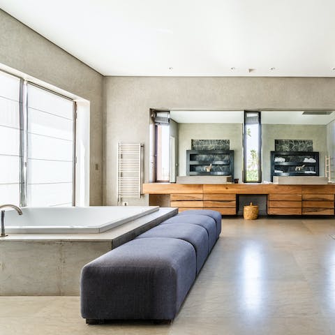 Indulge yourself with a long soak in this luxury bathtub