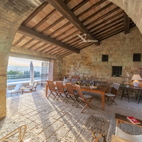 Enjoy an alfresco feast in the shade of the pergola