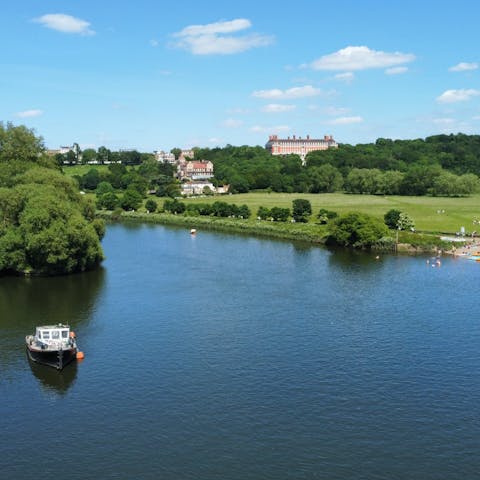 Head out and explore gorgeous Richmond nearby