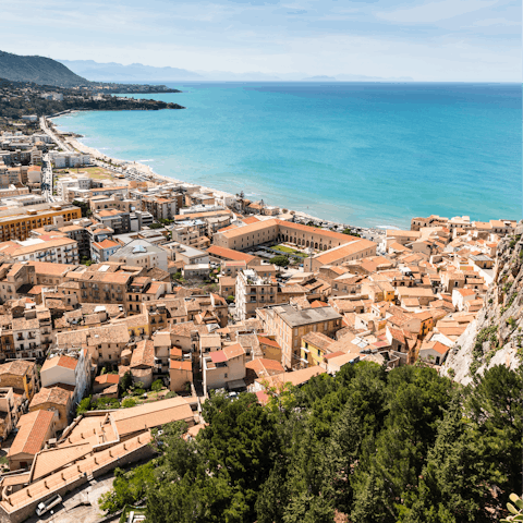 Stay just a short drive from the town centre of Cefalù
