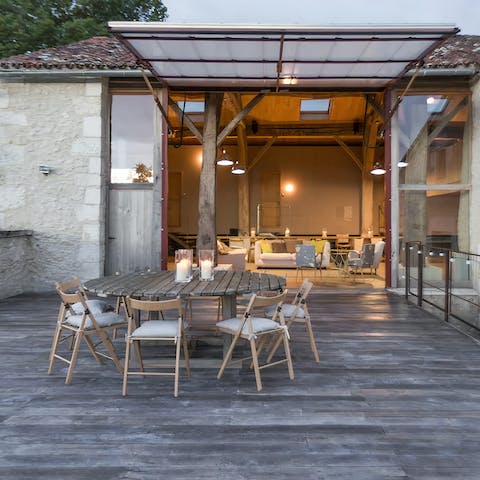 Dine alfresco on the terrace – will you cook on the pizza oven or the barbecue