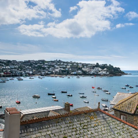 Stay in the heart of Fowey, minutes from the harbour
