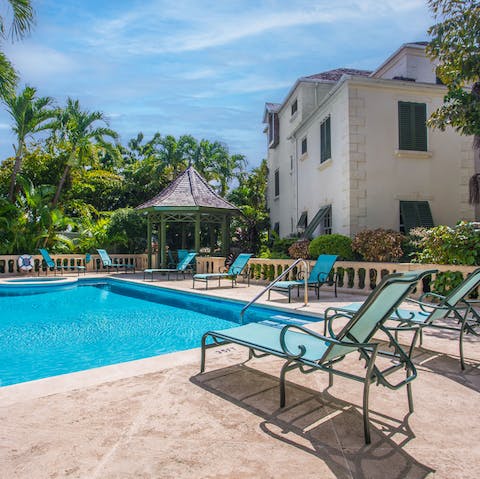 Swim some lengths in the shared pool or enjoy blissful relaxation in the communal hot tub