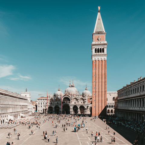 Discover the tourist hotspot of St Mark's Square – a fifteen-minute walk away