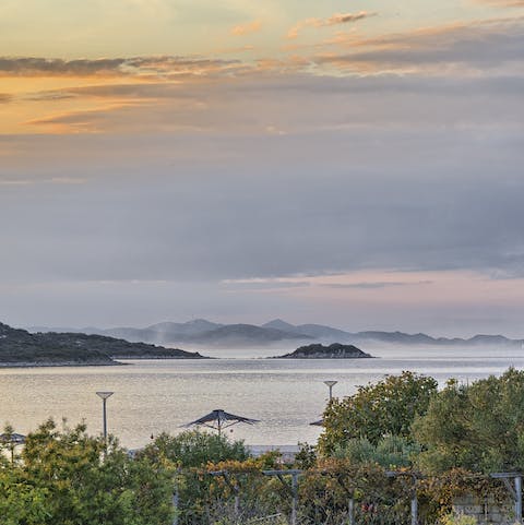 Make the most of your setting in Turanj, a Dalmatian resort amid an archipelago of 16 islands