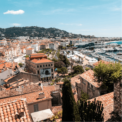 Explore the city of Cannes from this prime location