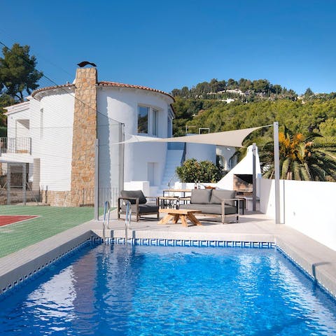 Relax out by the pool or indulge in a few games of tennis